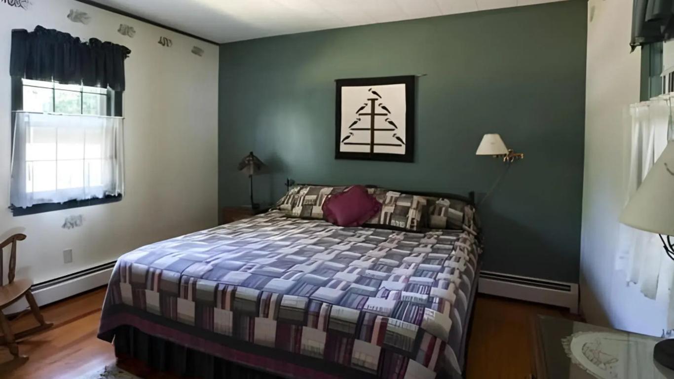 Alamoosook Lakeside Inn Orland
