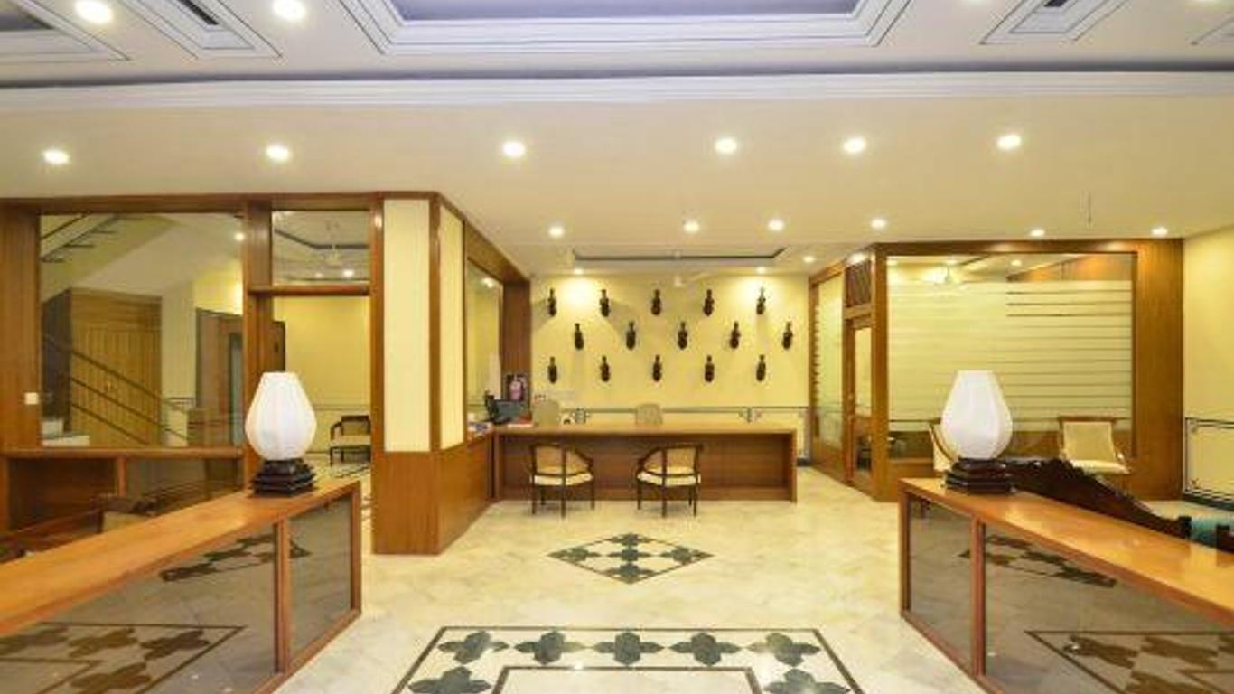 Aaram Mahal by Pachar Group