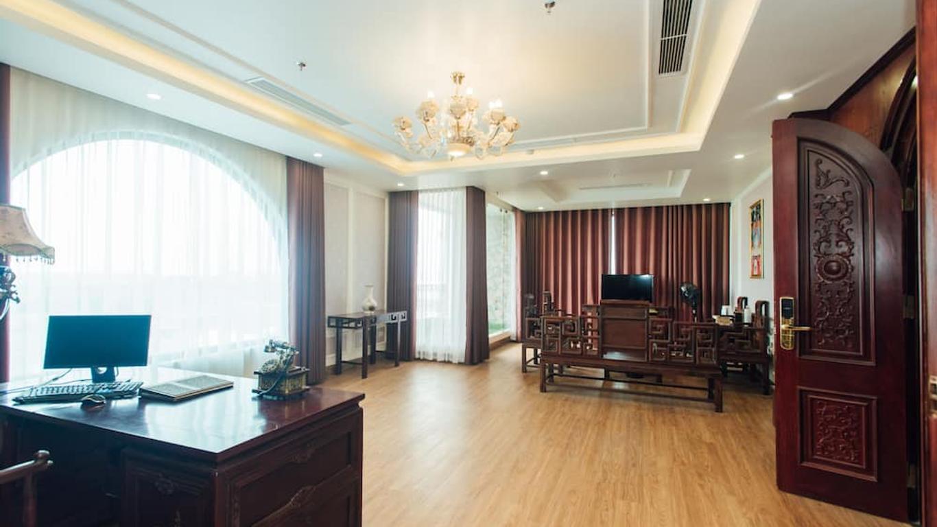 Hung Long Hotel