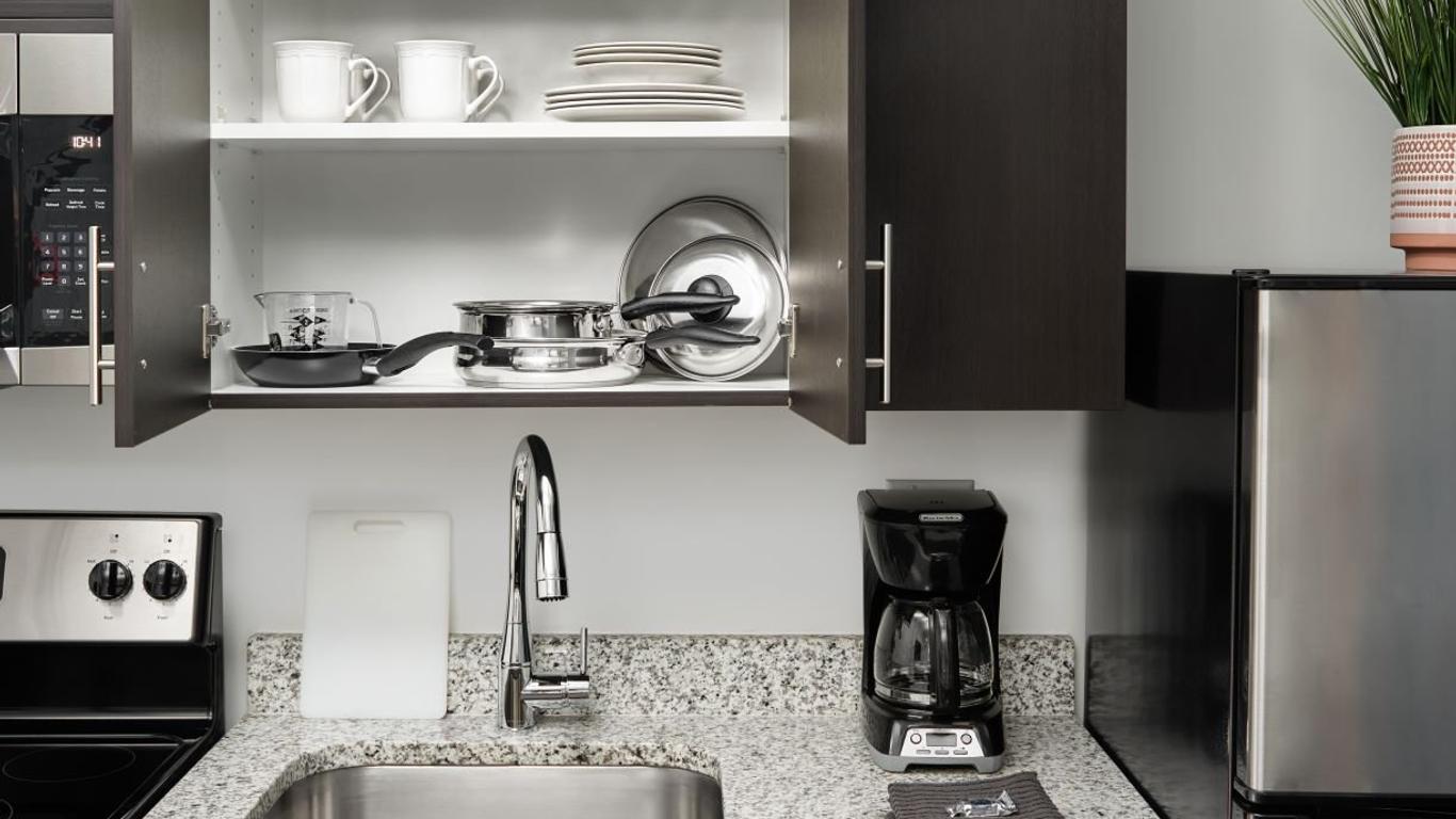 Stayapt Suites Jackson