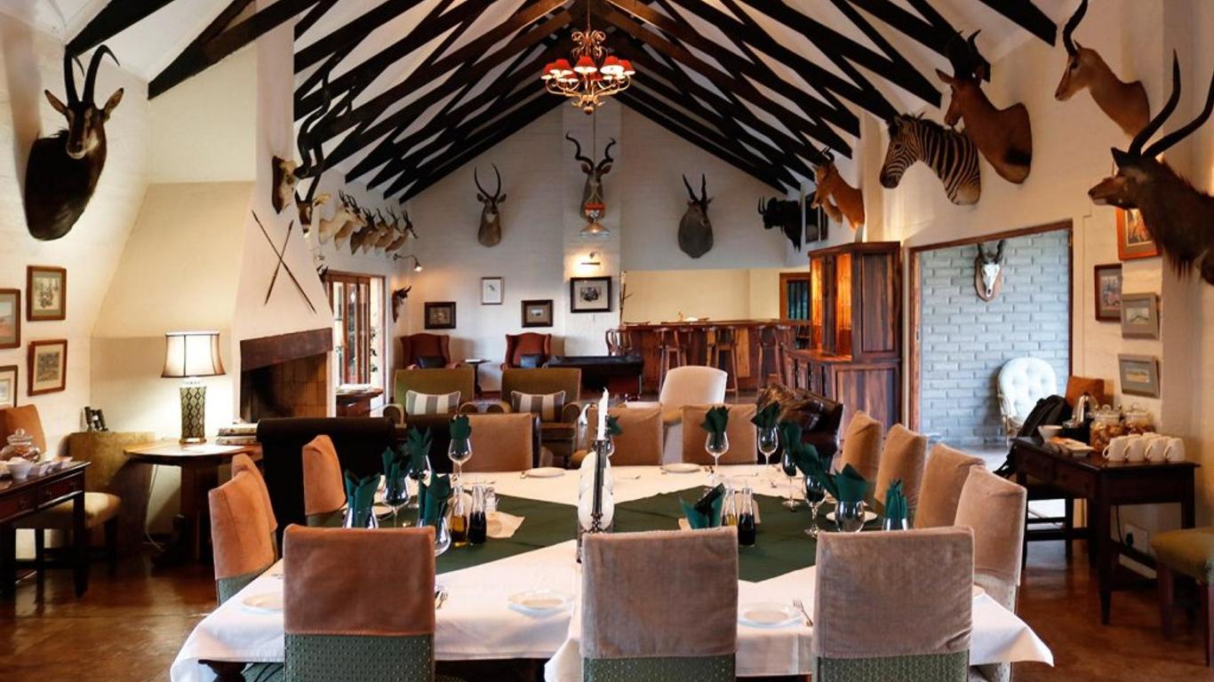 Otterskloof Private Game Reserve Villa