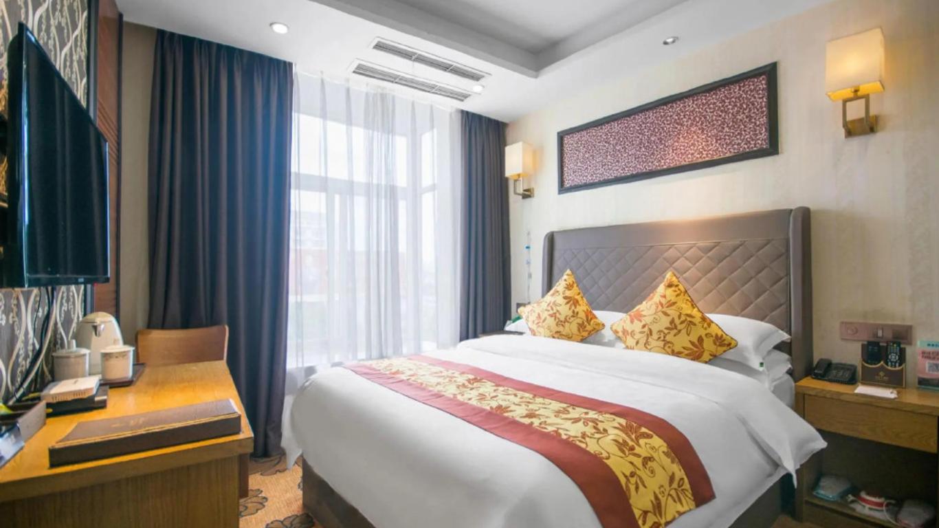 Huangguoshuyuquanhotel
