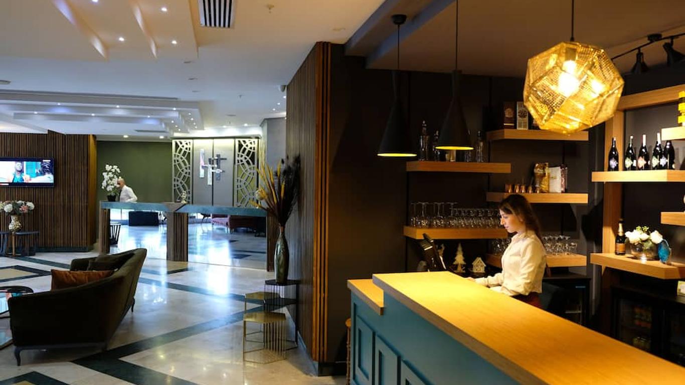 Turk Inn Ferro Hotel