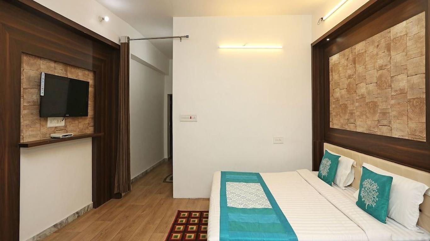 OYO 9853 Hotel Haveli Inn