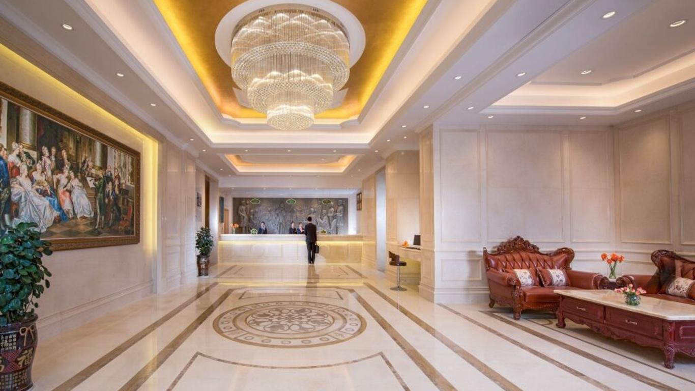 Vienna Hotel Shenzhen - Fuyong Metro Station Branch