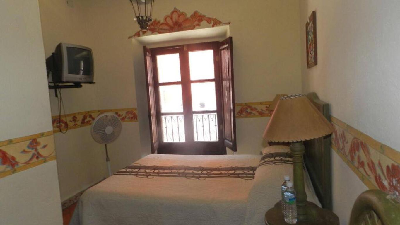 Hotel Parrokia