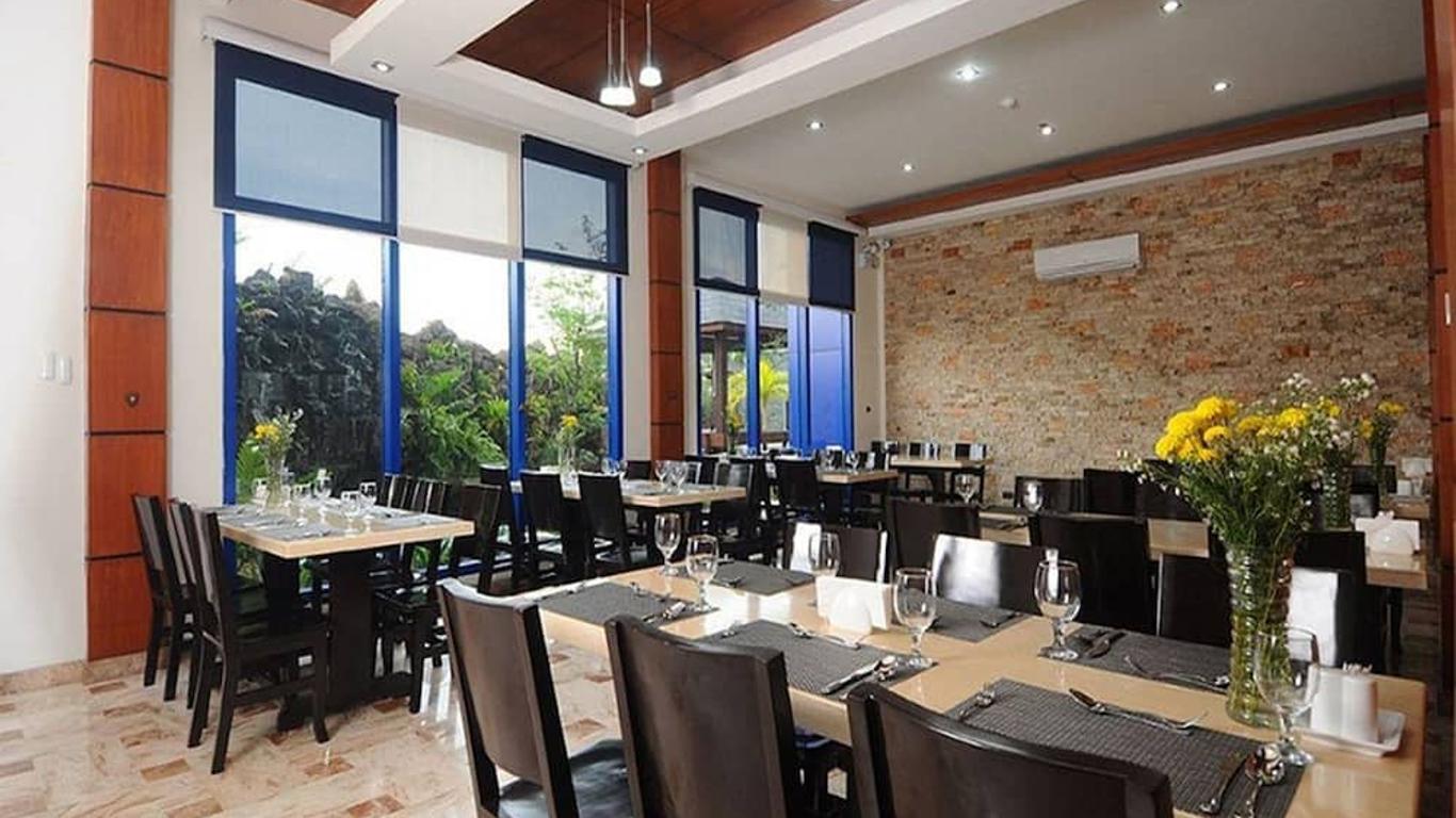 Ndn Grand Hotel