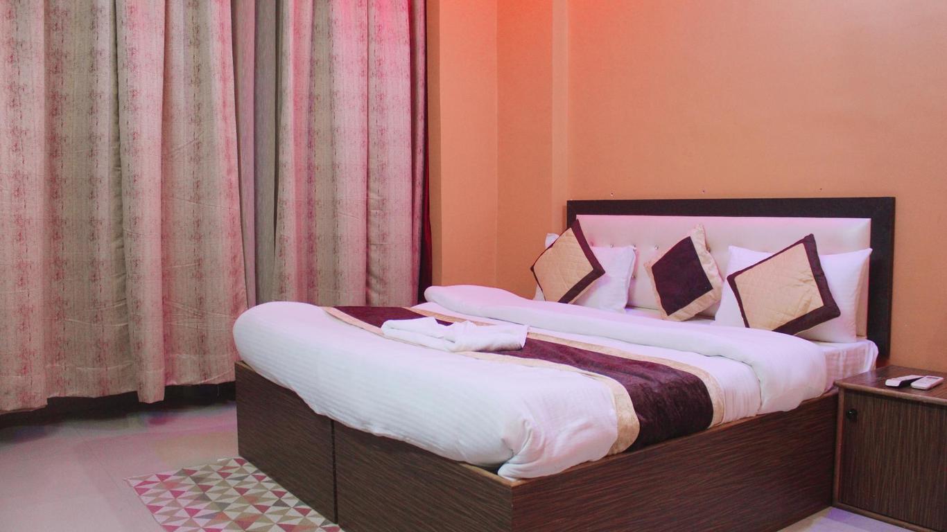 Hotel Raj Palace