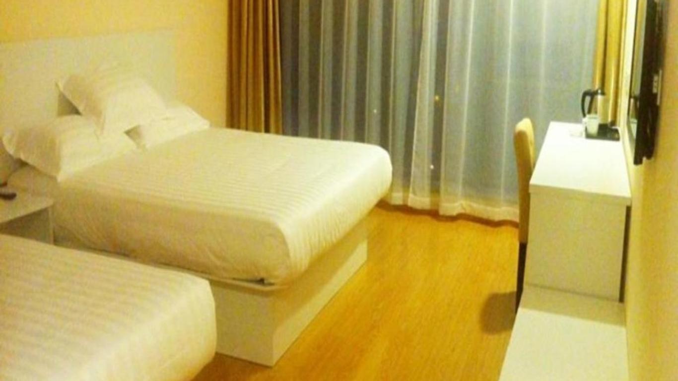 Hanting Express Jiading Middle Dengliu Road