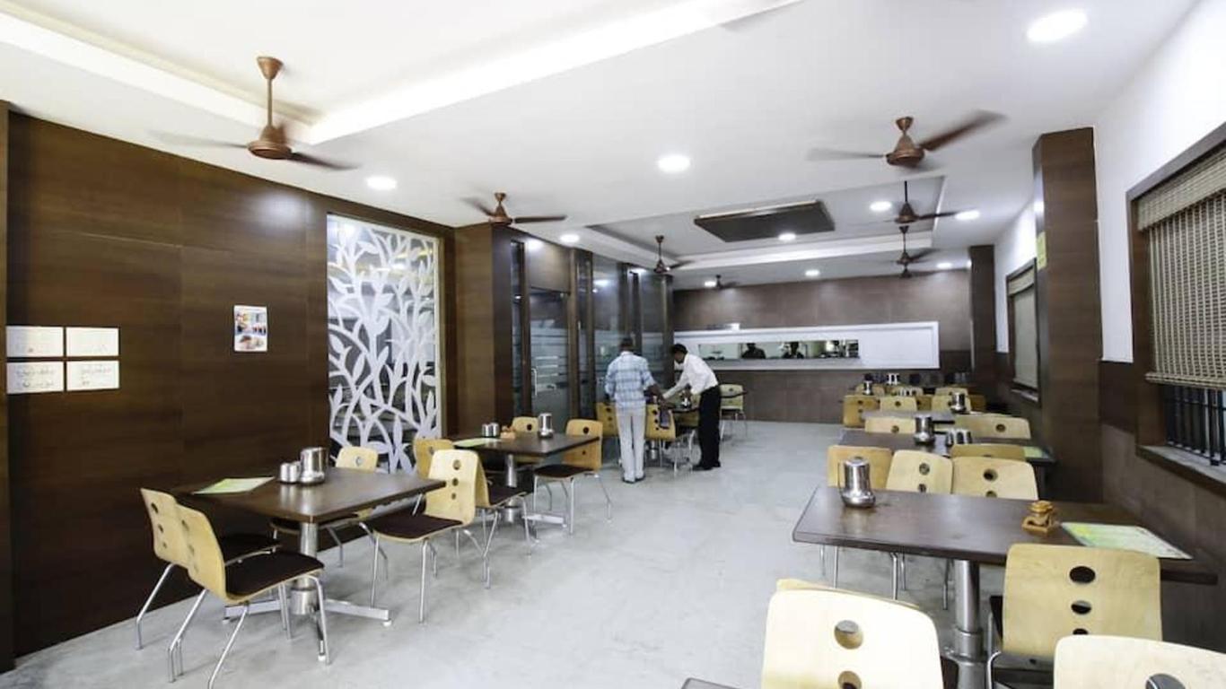 Hotel Udayam Towers