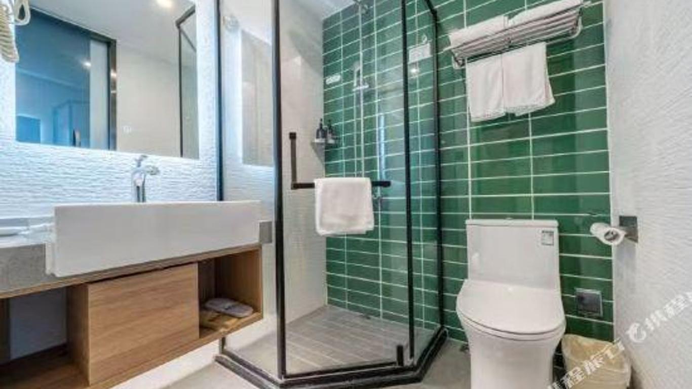 Greentree Inn Shanghai Huangxing Park Subway Station Express Hotel