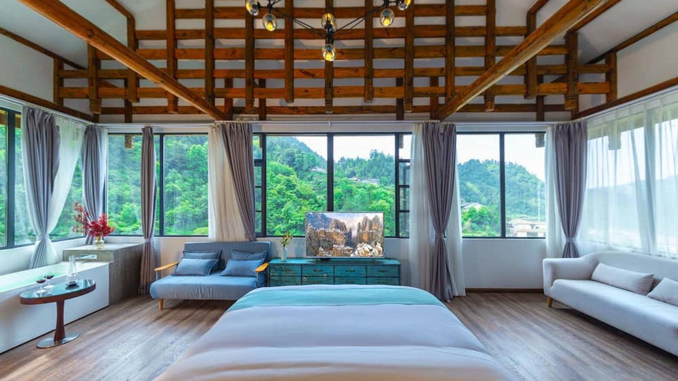 Pandora Vista Retreat