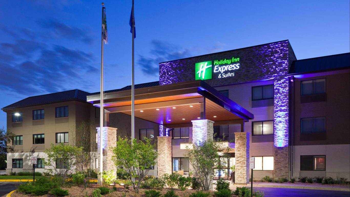 Holiday Inn Express & Suites Minneapolis (Golden Valley)