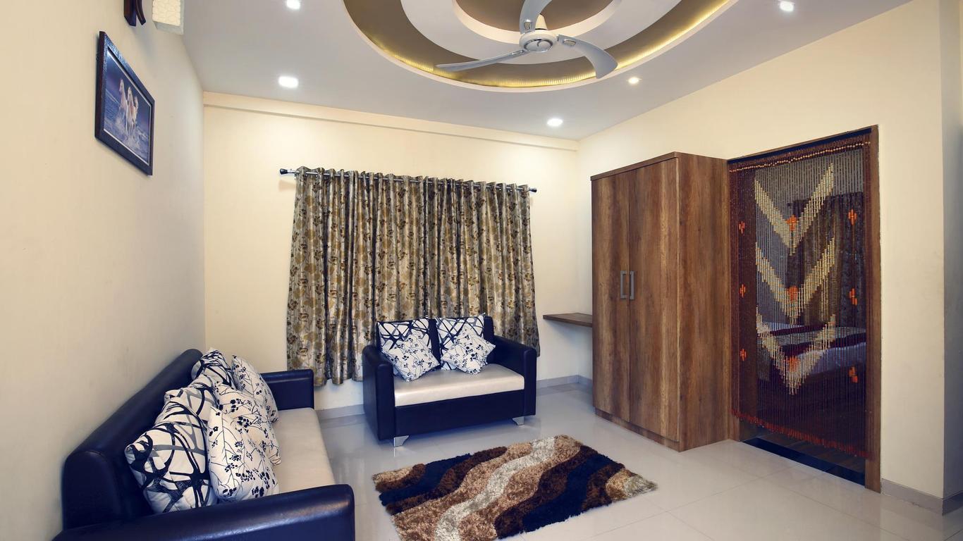 Hotel Girija