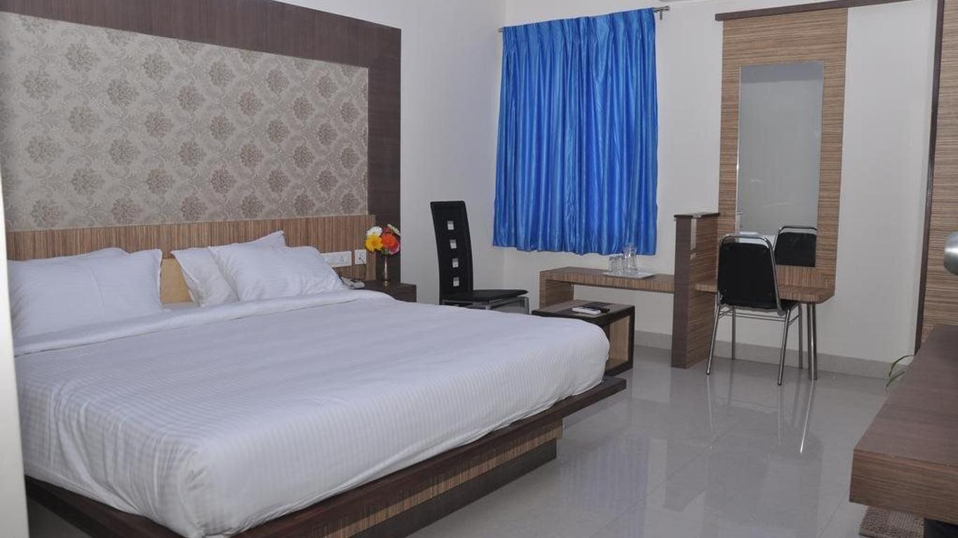 Hotel Sri Vaari Residency