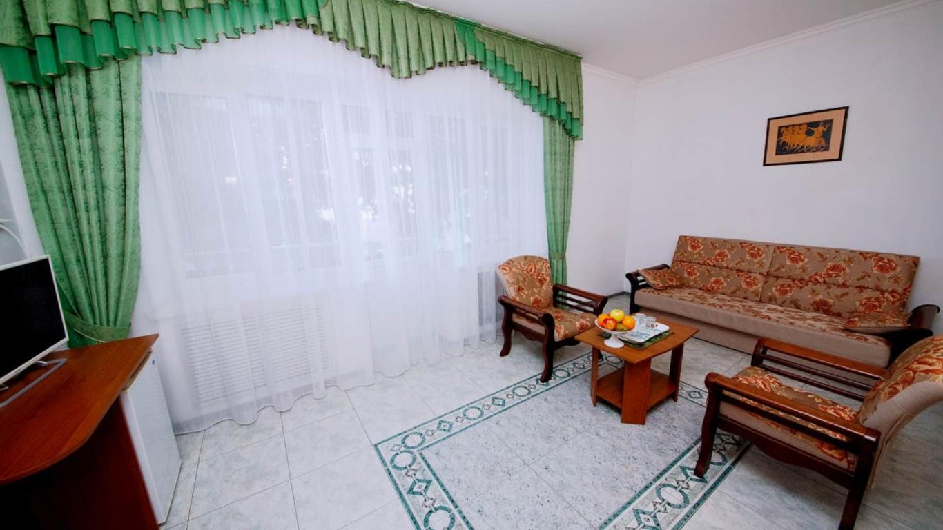 Yason Guest House