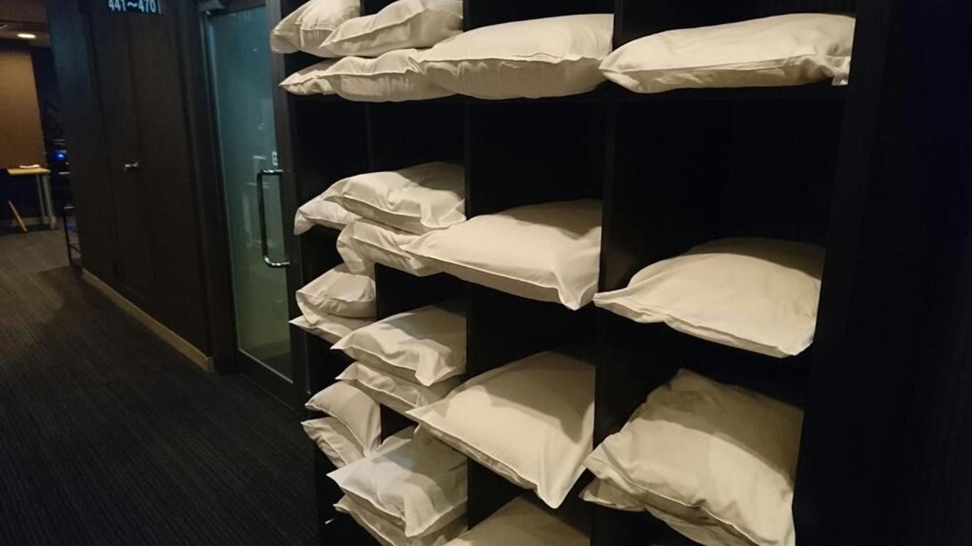 Atsugi Capsule Hotel