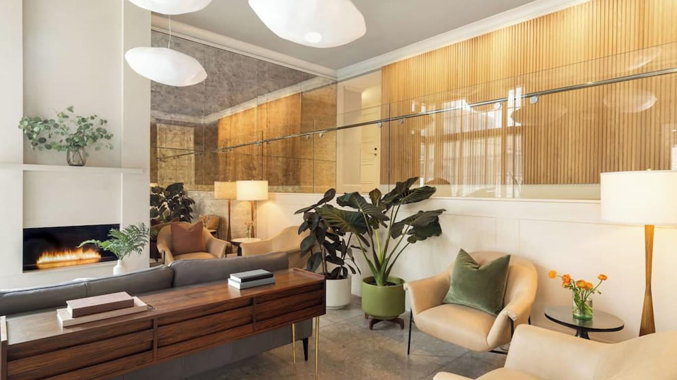 Hotel Veritas
