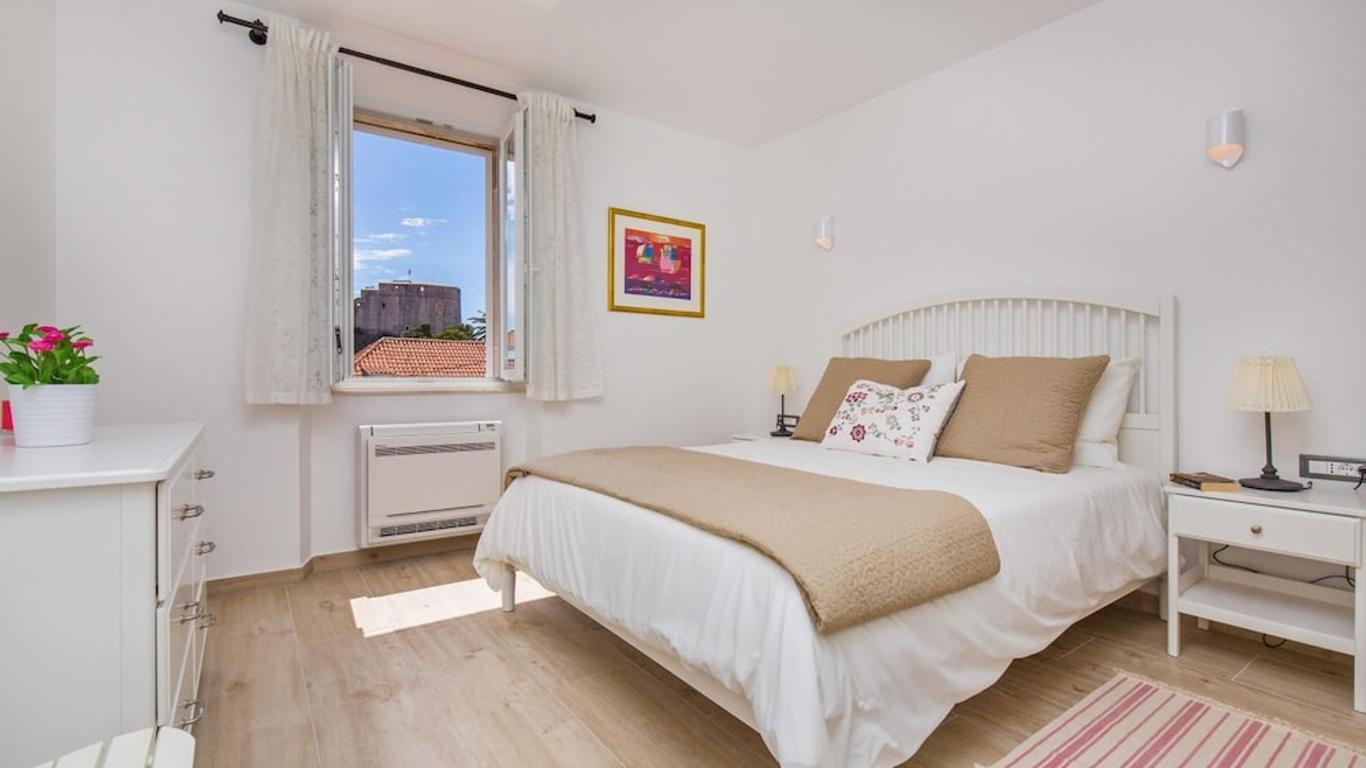 Porta Apartment and Rooms by Irundo