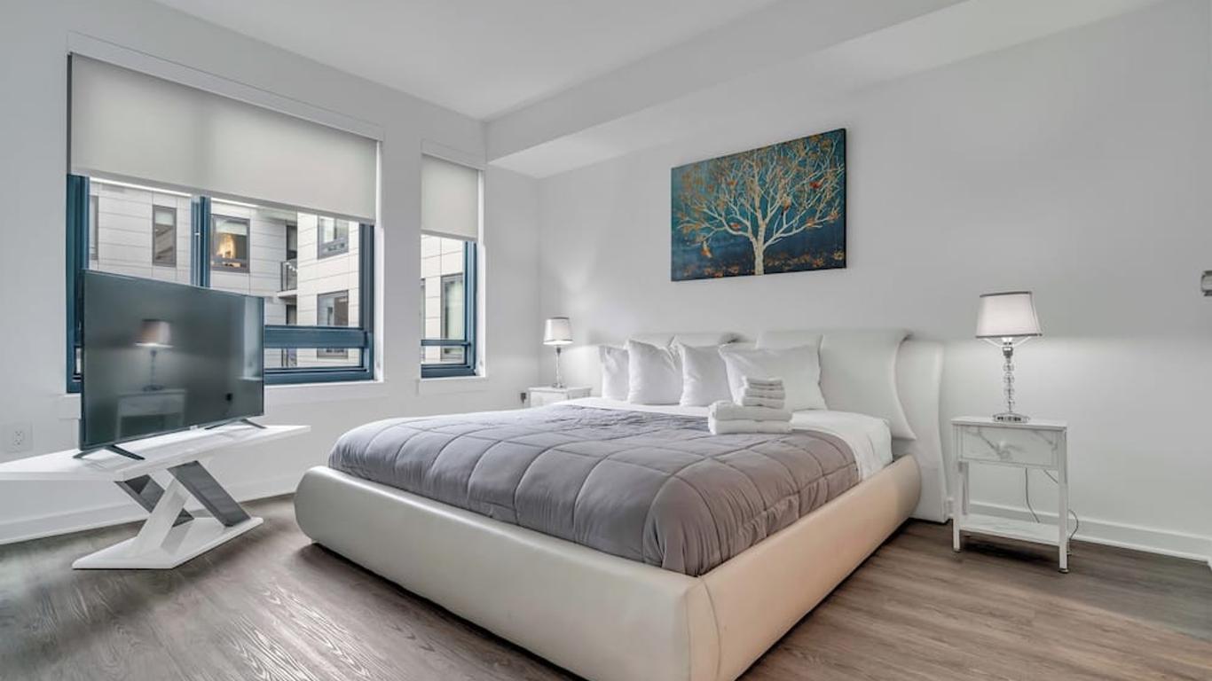 Capitol Hill Fully Furnished Apartments, Sleeps 5-6 Guests