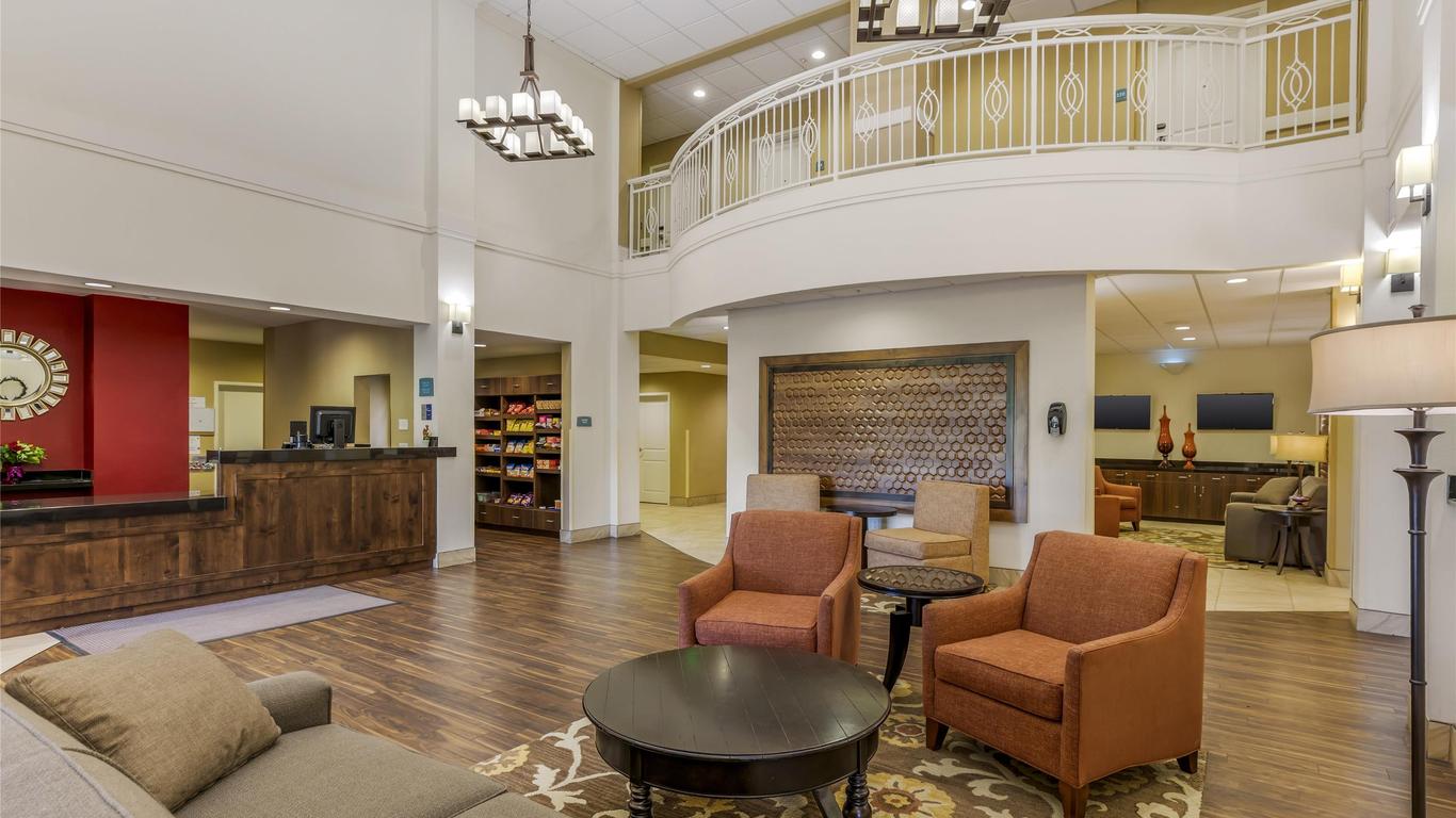 Best Western Plus Hudson Hotel & Suites