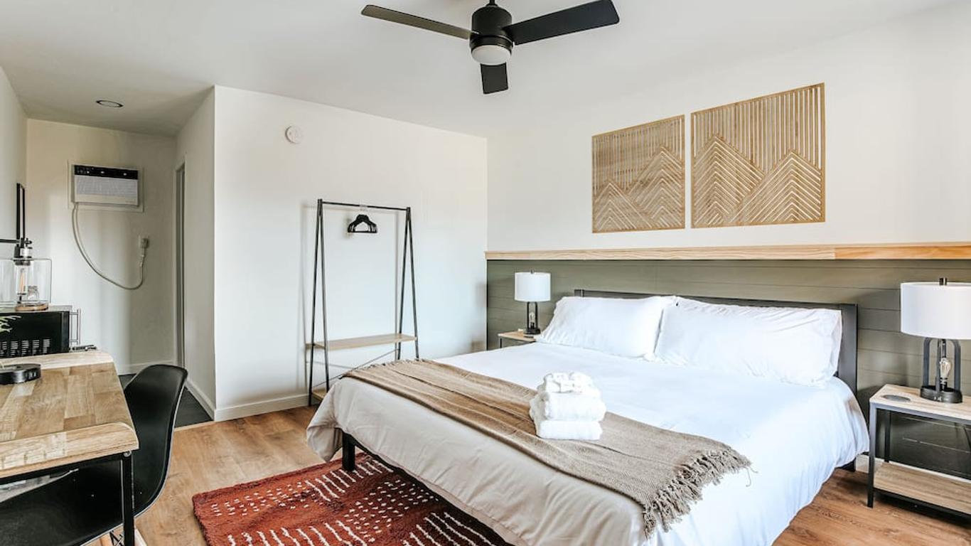 Grey Pine Lodge