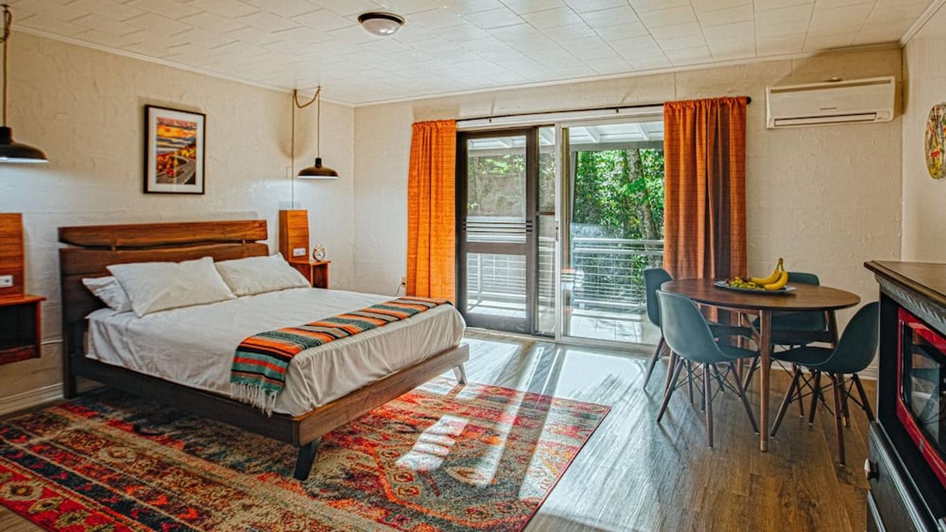 Route 19 Inn
