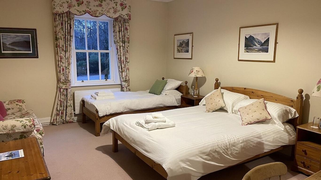 Delphi Lodge