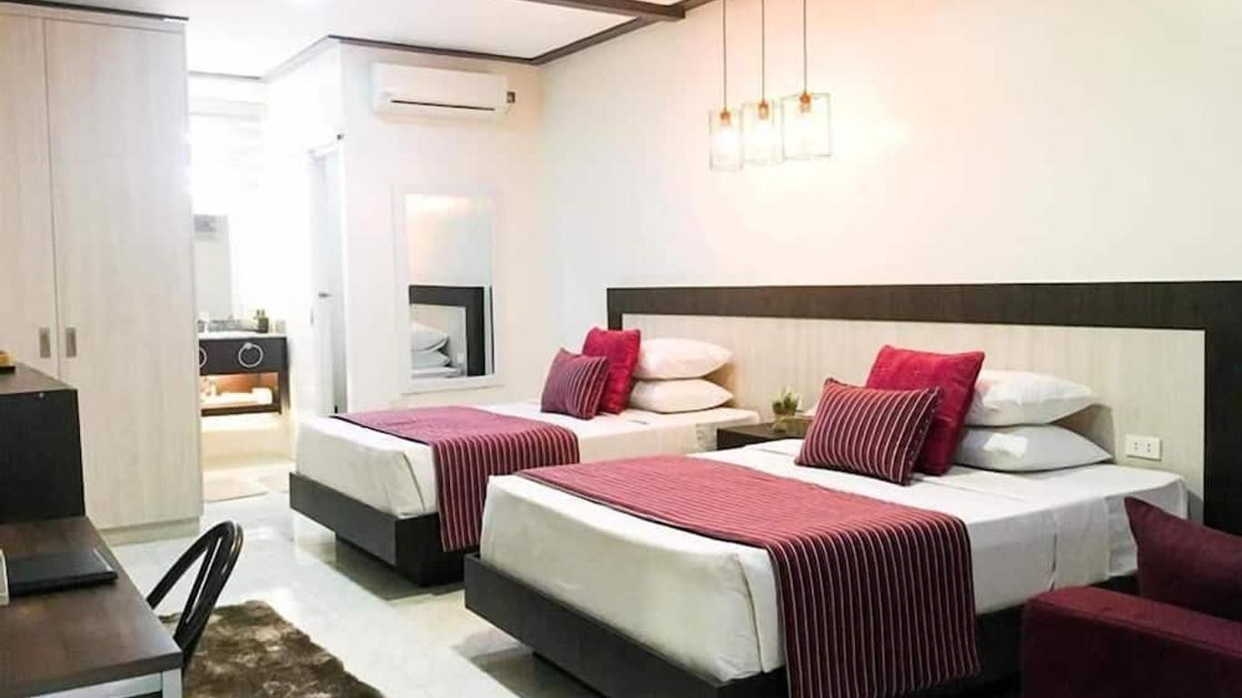 Royale House Hotel Davao powered by Cocotel