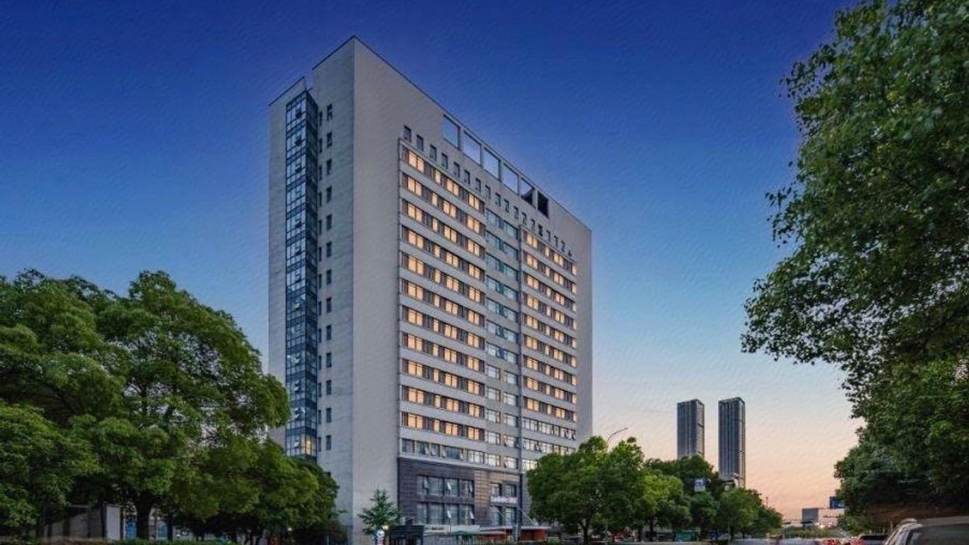 Lanchen Hotel