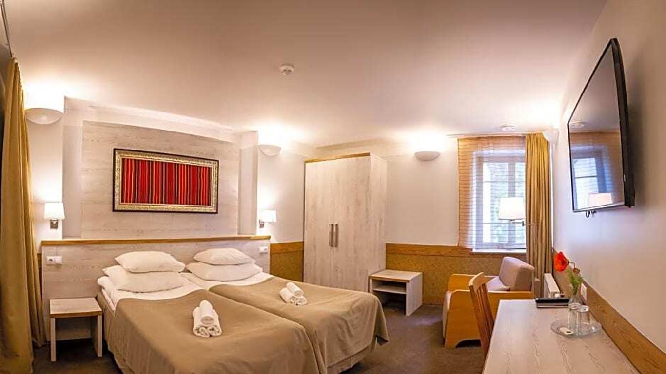 Hotel Liilia