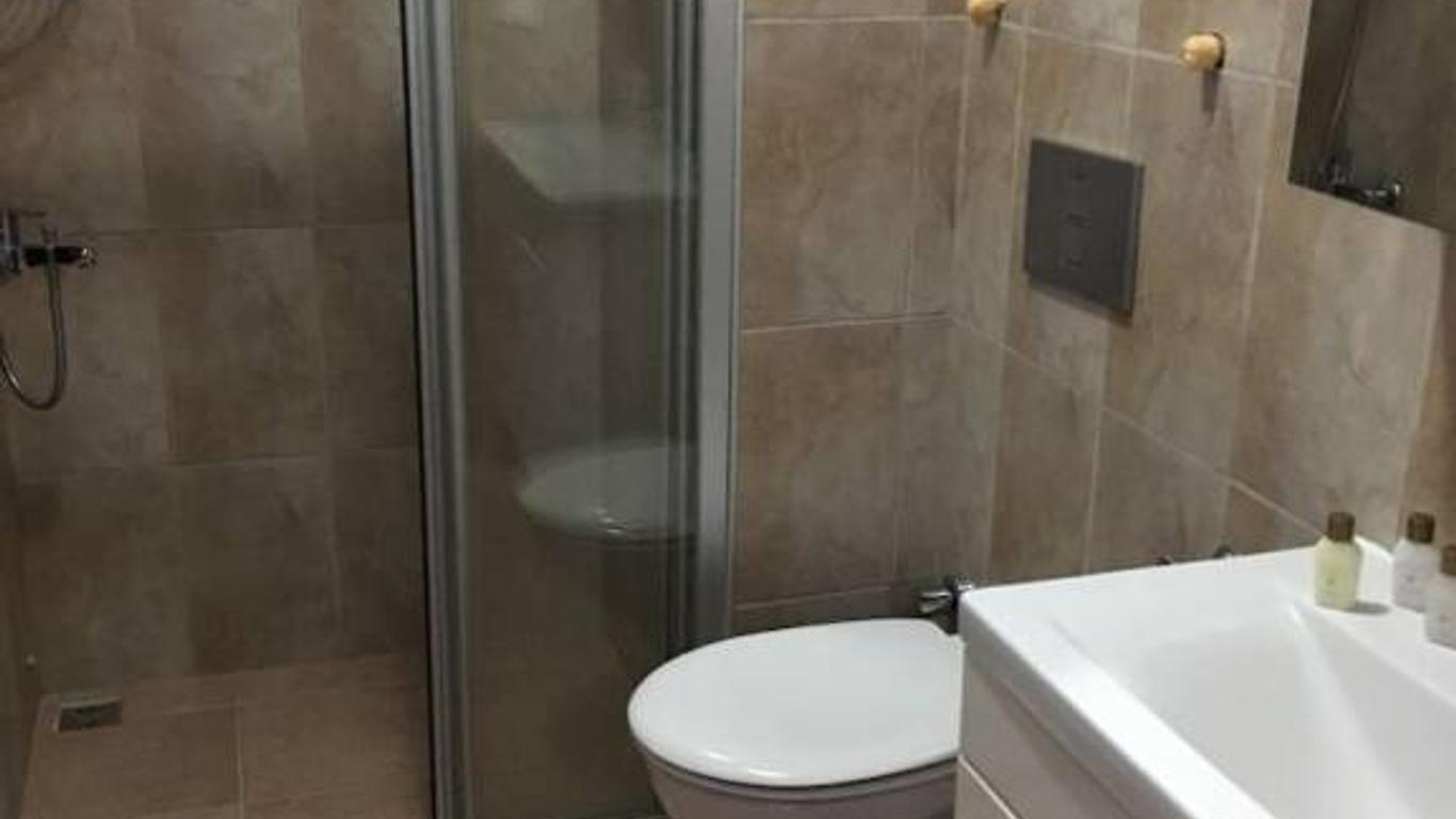 Bozcaada Iris Hotel