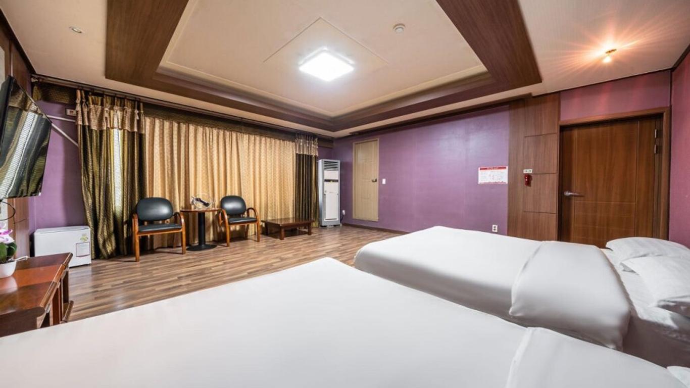 Apple Hotel