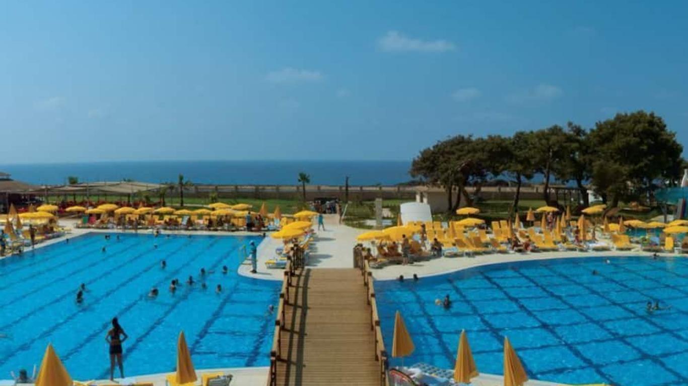 Laphetos Beach Resort & Spa