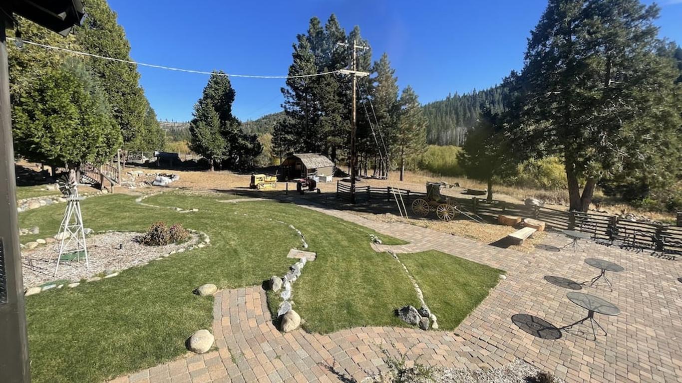 Sierra Woods Lodge