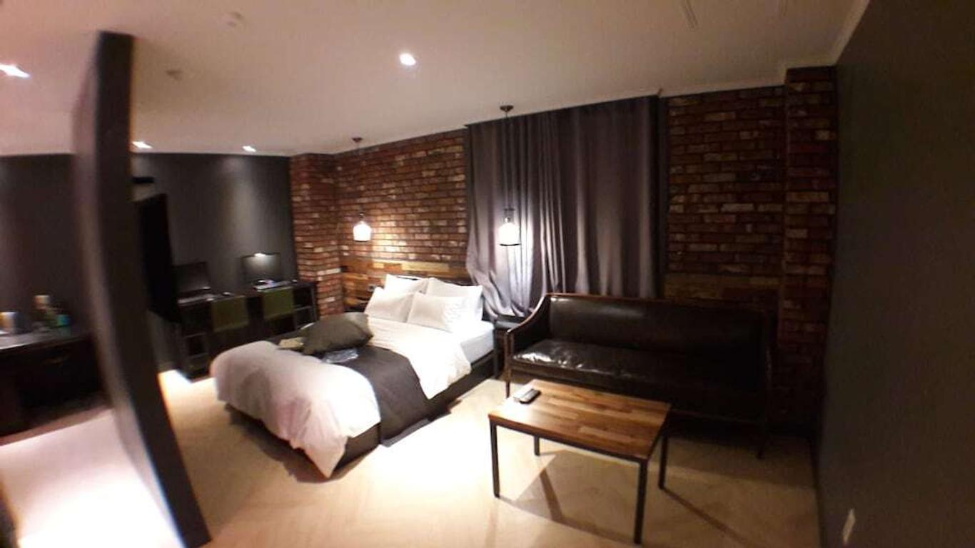 Hotel Yaja Gwangju Chunjangro Branch
