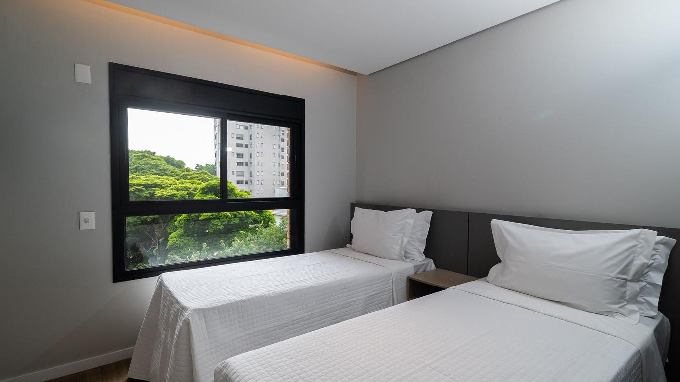 Ez Moema Hotel