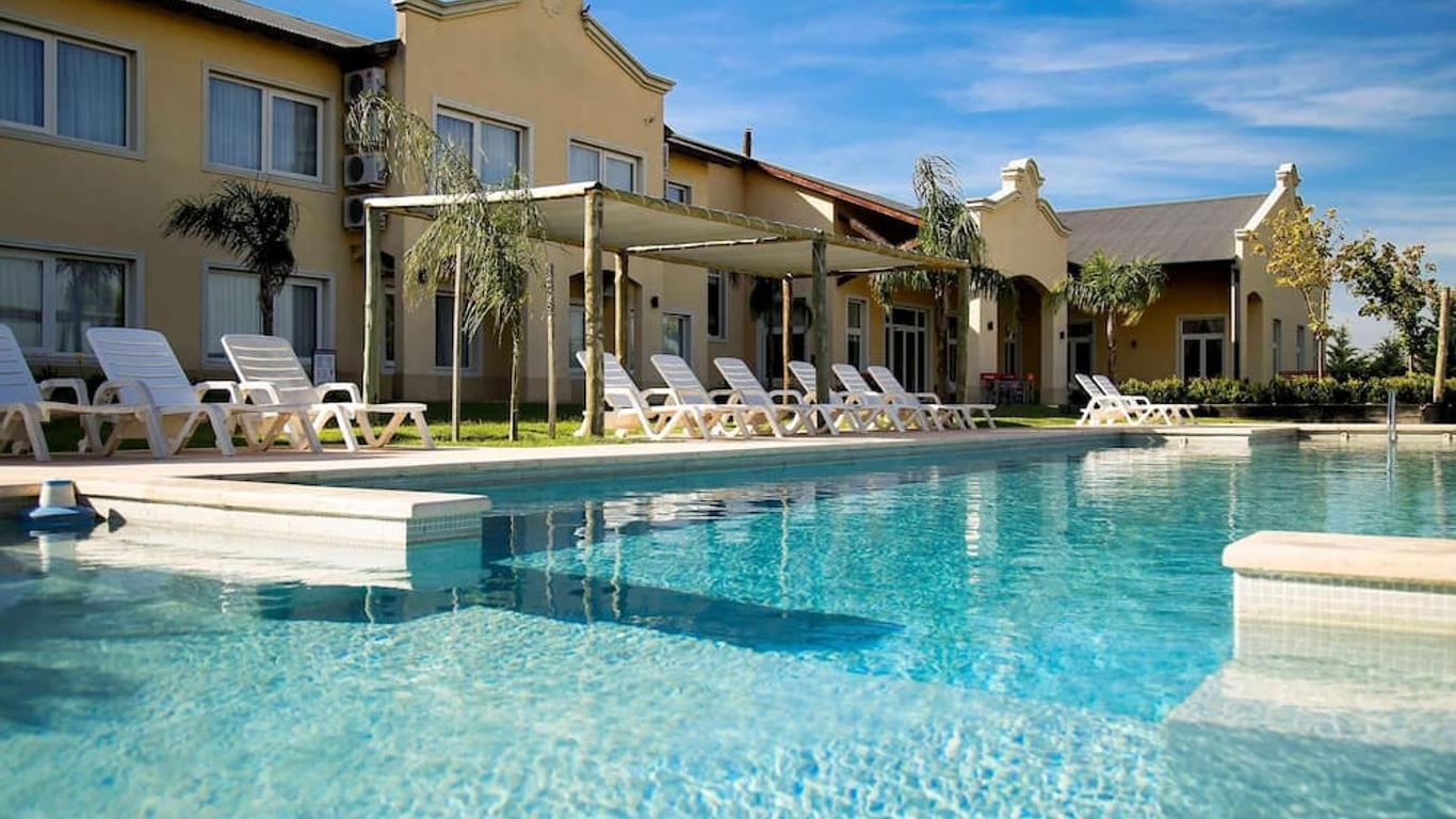 Hotel Howard Johnson Trenque Lauquen