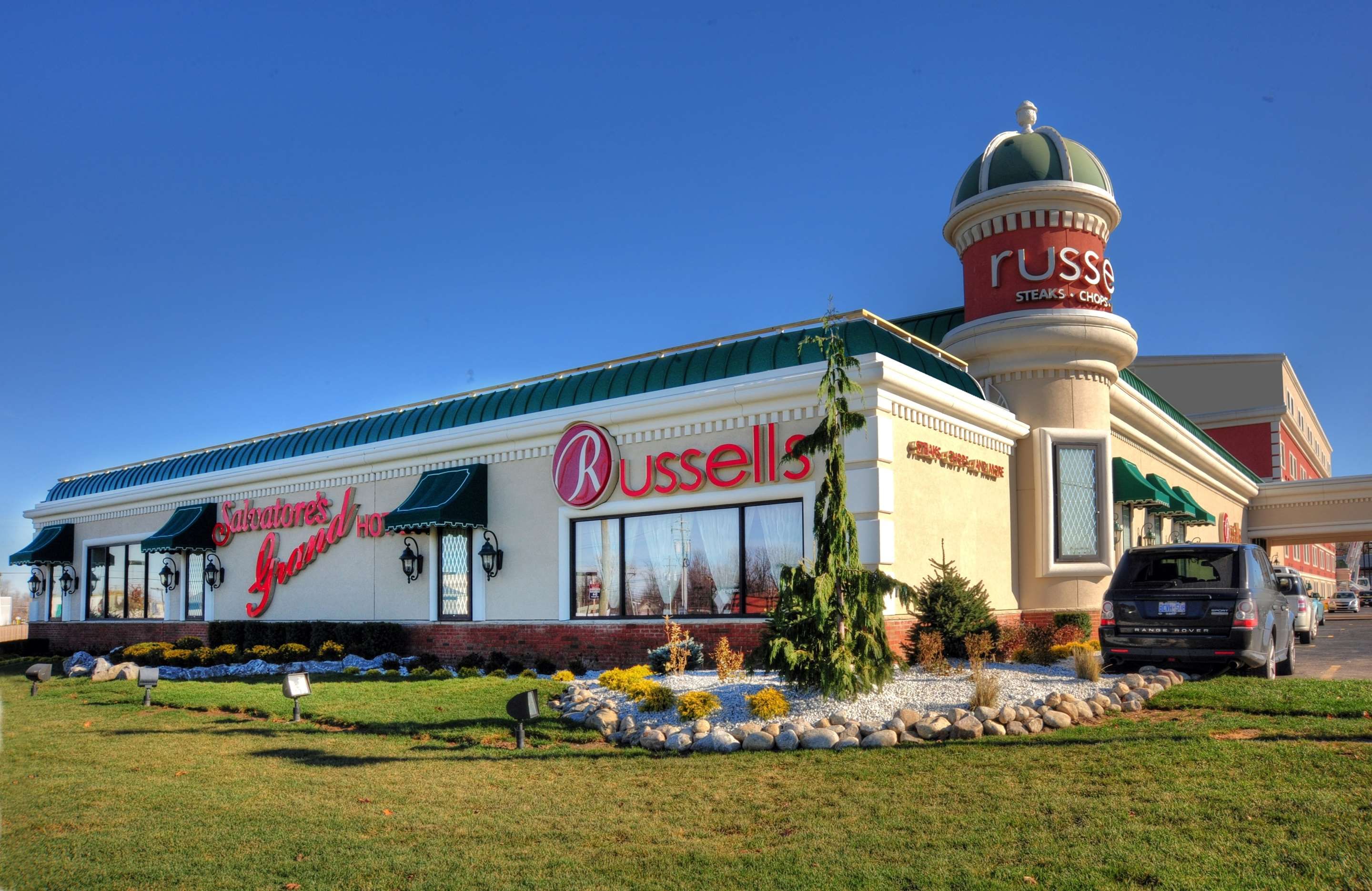 Salvatores Grand Hotel en 169 (̶1̶7̶0̶). Williamsville Hoteles KAYAK