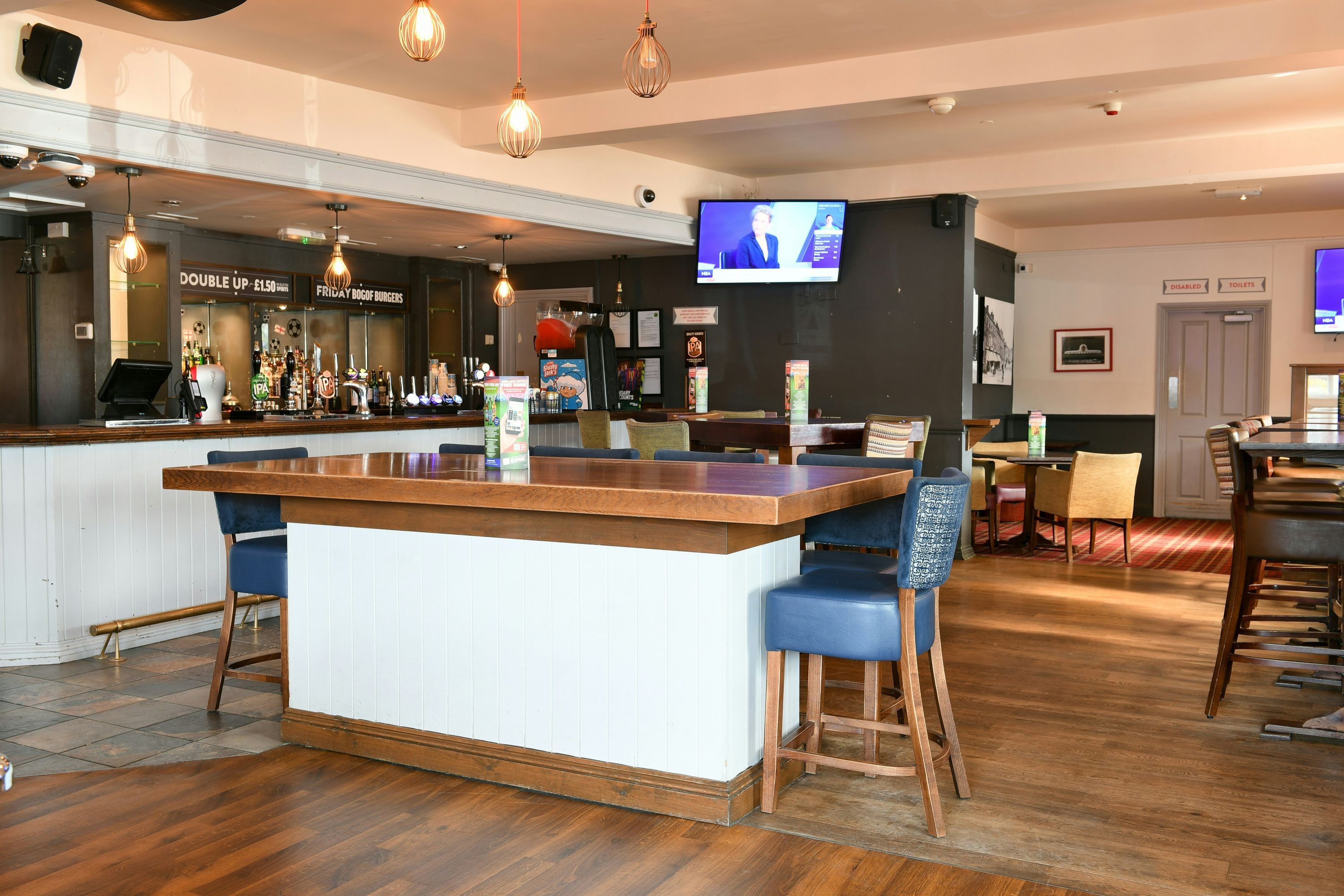 Bar