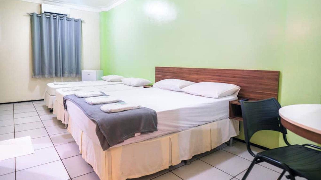 Hotel Pinheiro