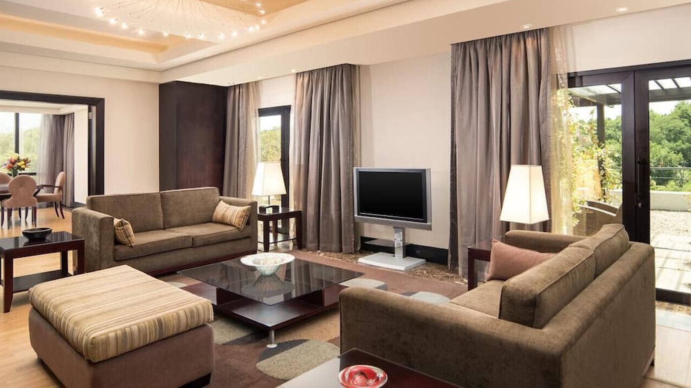 Mak Albania Hotel