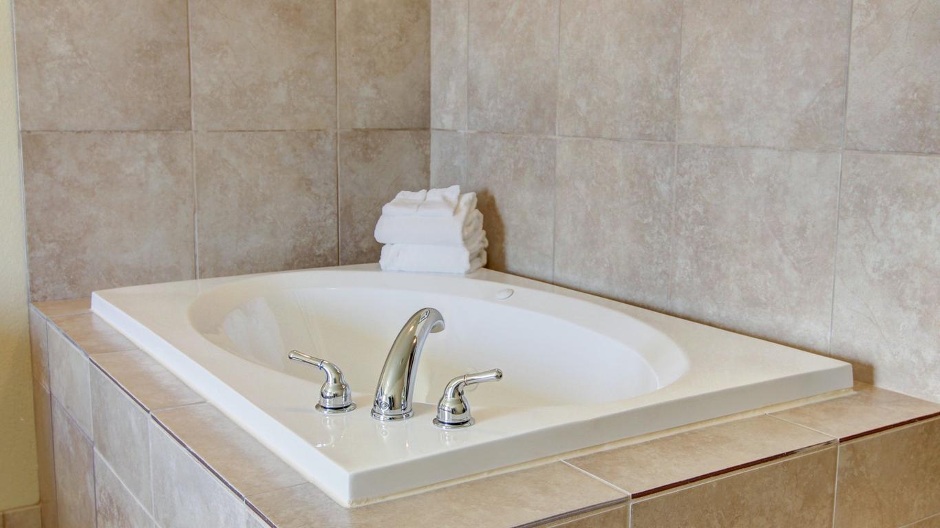 Cobblestone Inn & Suites - Steele