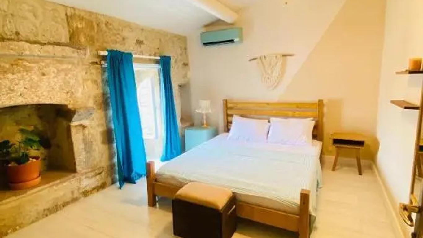Alacati Bycarlos Butik Otel
