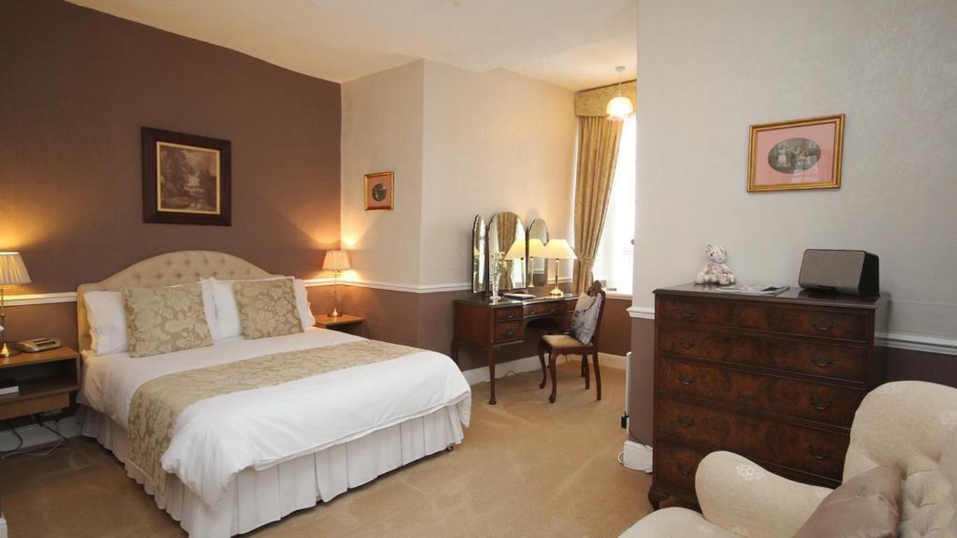 Alcombe House Hotel