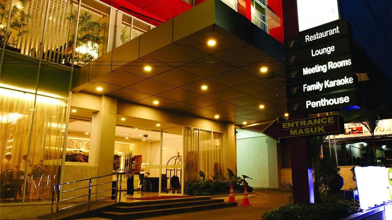 Airy Senapelan M Ali 118 Pekanbaru