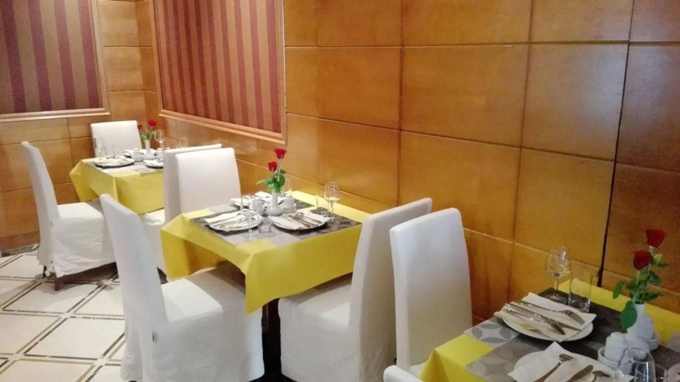 Al Thuria Grand Hotel