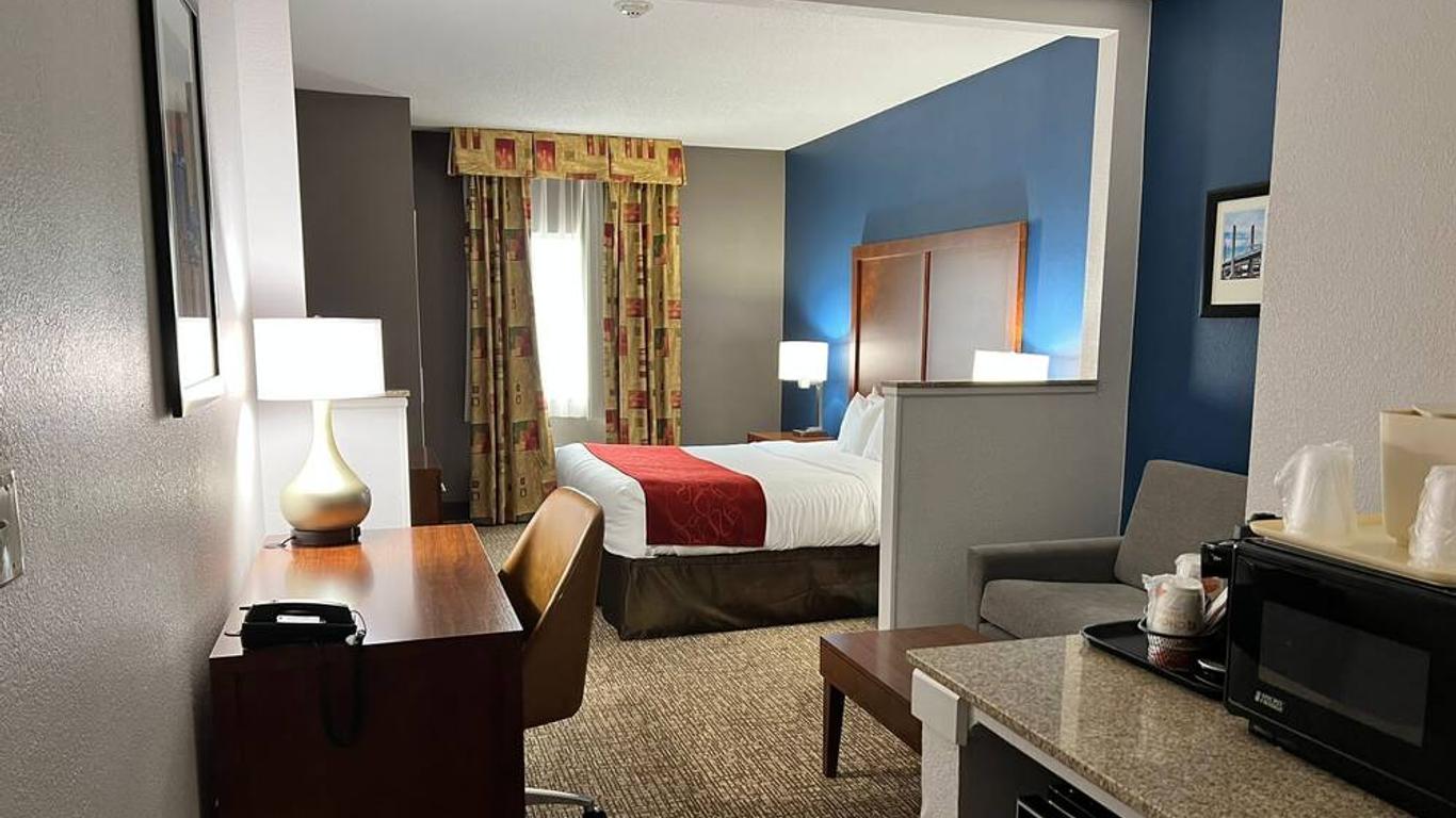 Comfort Suites Louisville East