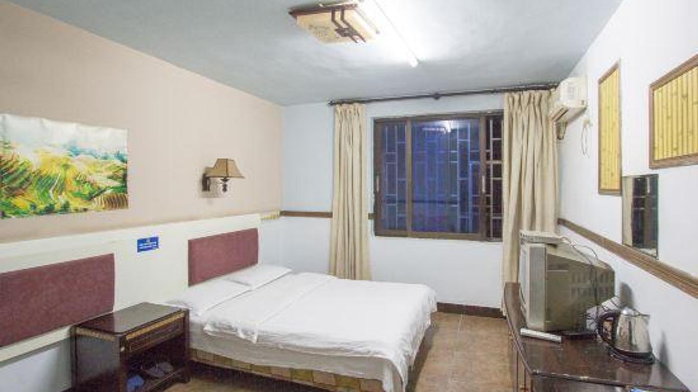 Linfeng Inn (Guilin Railway Station Liangjiang Sihu Branch)