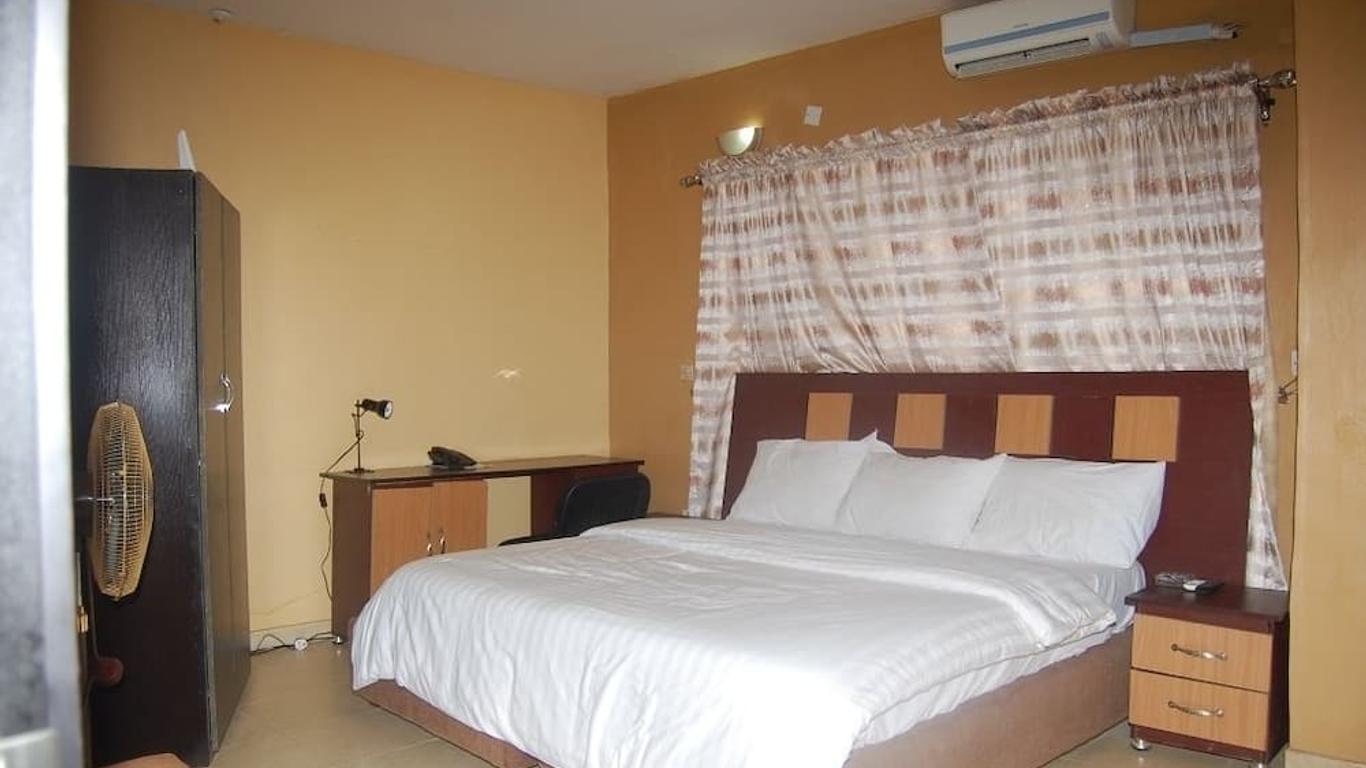 Bella Rose Hotel